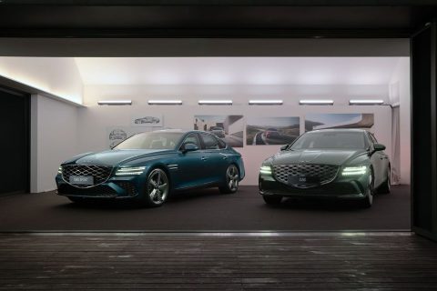 Автосалоны и дилеры — иллюстрация