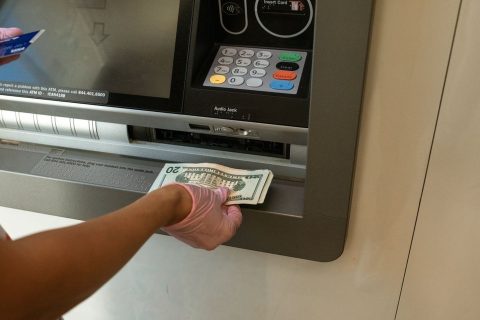 Термінали Monobank — ілюстрація